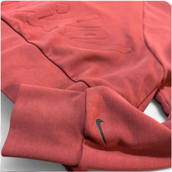 Nike Dri-FIT Maroon Sweatshirt - Picture 2 of 3